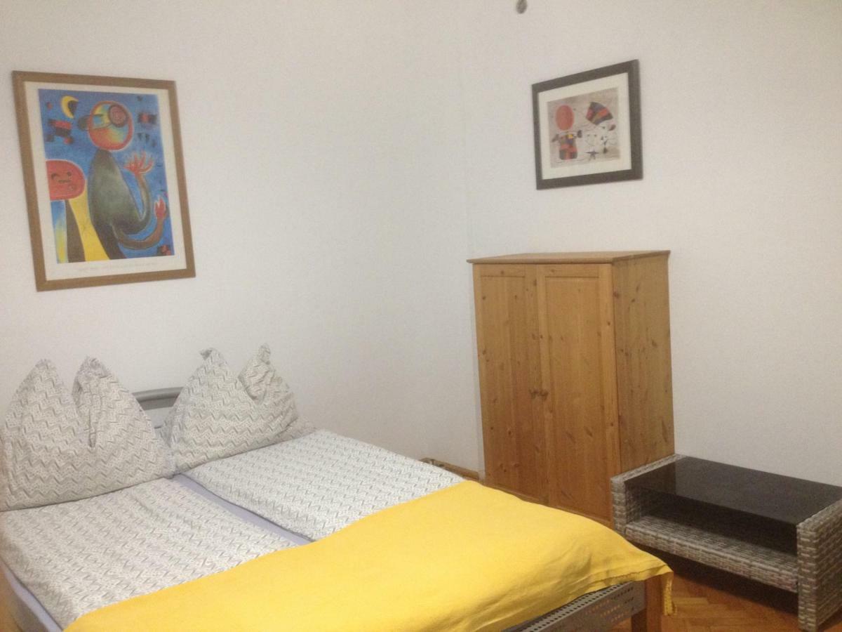 Apartman Luca Ньиредьхаза Экстерьер фото
